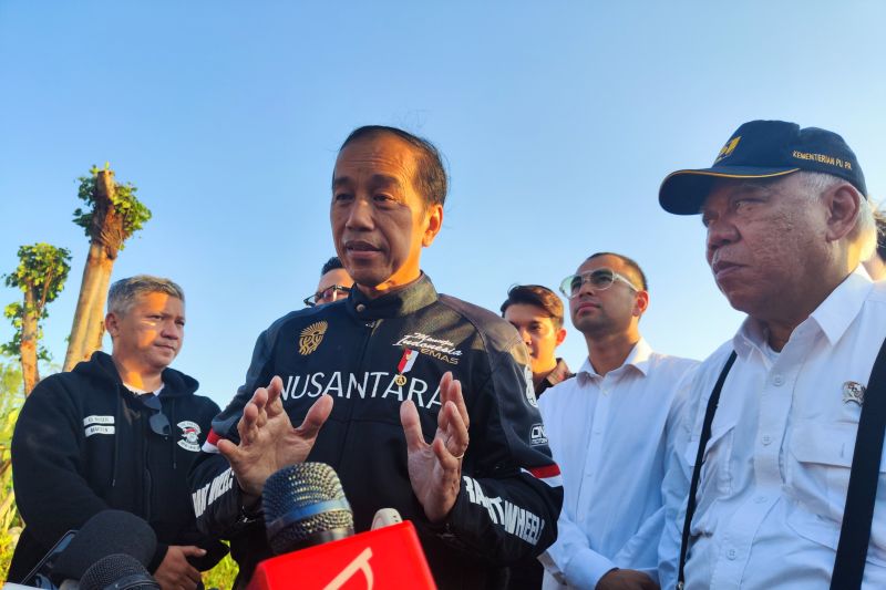 Presiden Jokowi bermalam di Istana jelang berkantor di IKN pada Senin