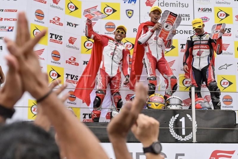 Mohammad Adenanta juara race dua SS600 ARRC 2024 Mandalika