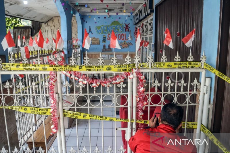 Penyegelan tempat kasus penganiayaan anak di Depok