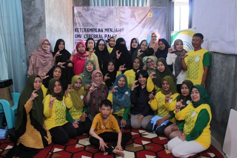 pln-gelar-pelatihan-wirausaha-bagi-orangtua-komunitas-cerebral-palsy