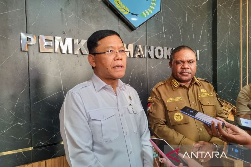 Utusan Khusus Presiden soroti kebutuhan pupuk dan BBM di Manokwari