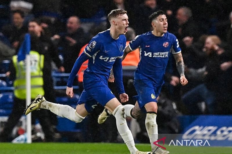 Pelatih Chelsea pusing karena jumlah pemain terlalu banyak