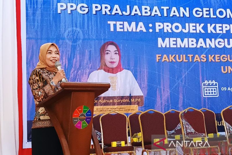 Pemerintah tingkatkan kesejahteraan guru dorong minat generasi muda