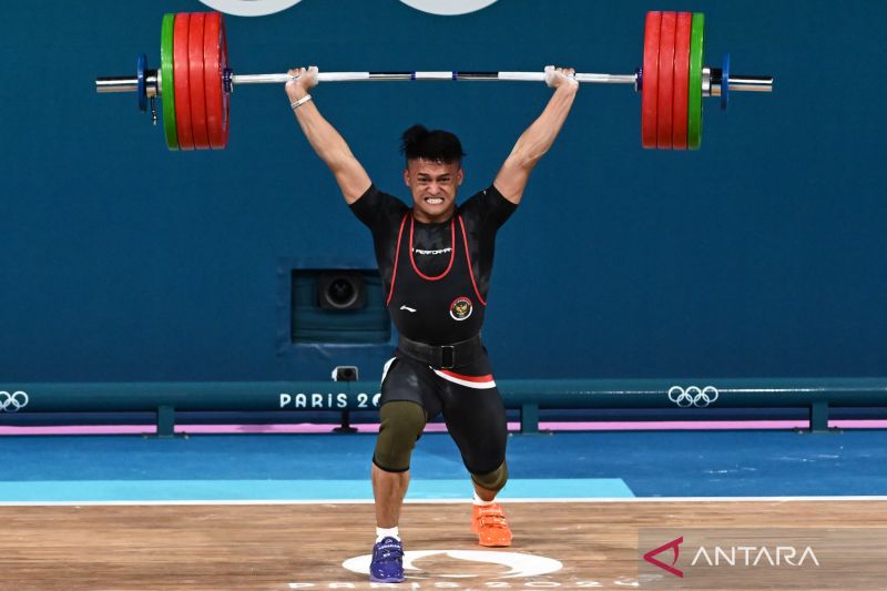 Olimpiade Paris 2024 : Lifter Rizki Juniansyah raih emas