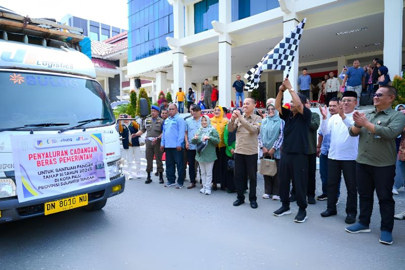 Pemprov Sulteng salurkan cadangan beras pemerintah ke 251.825 KK 