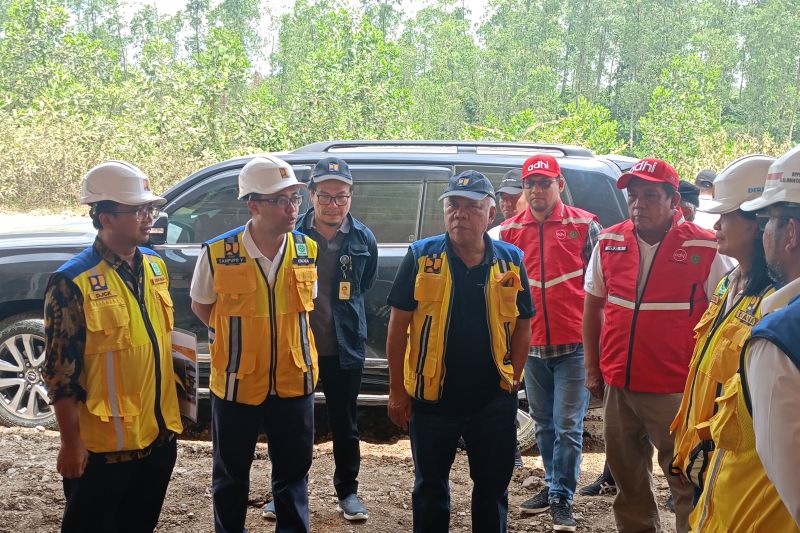 Menteri PUPR Basuki tinjau titik “groundbreaking” Istana Wapres IKN 