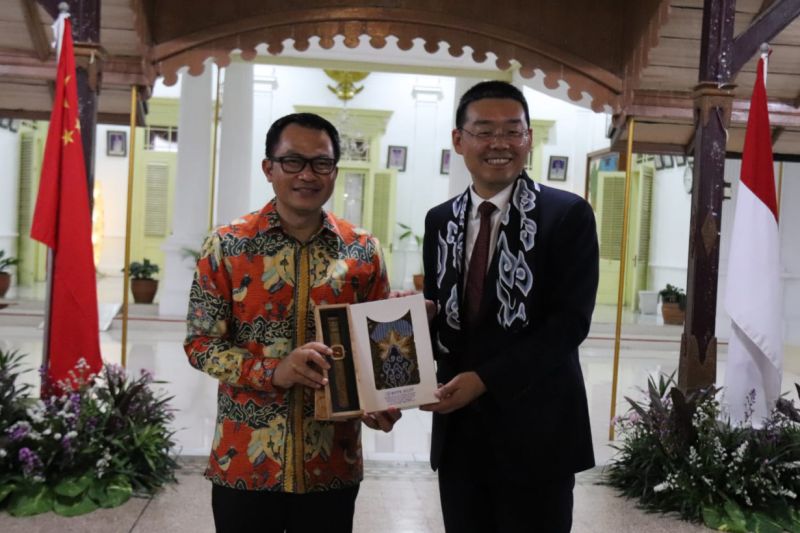 Cirebon jajaki kerja sama program sister city dengan Kota Yangjiang 