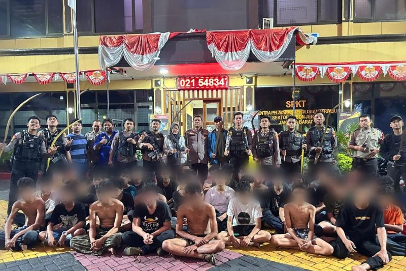 42 remaja yang hendak tawuran diamankan polisi di Kebon Jeruk