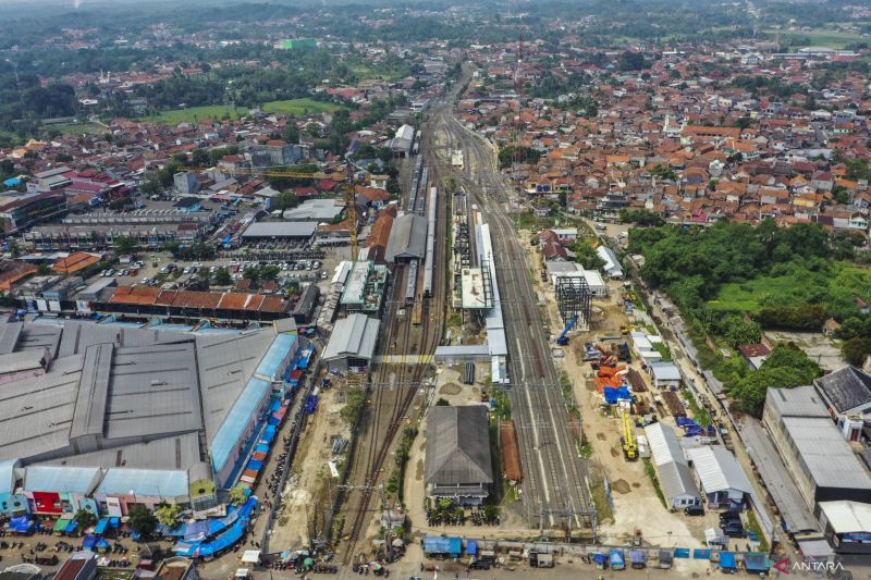 Penambahan jalur baru di Stasiun KA Rangkasbitung