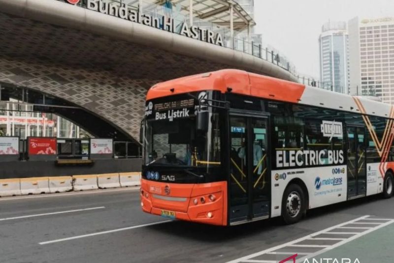 TransJakarta sesuaikan layanan halte Kayu Jati sehubungan proyek LRT