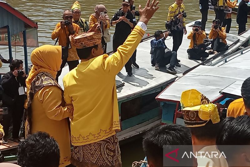 Kalsel menggelar Festival Budaya Pasar Terapung di Sungai Martapura  