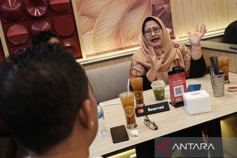 LKBN ANTARA dialog bersama komunitas dan Media di Kendari 