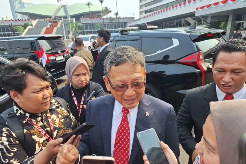 Menteri ESDM ungkap alasan target lifting minyak turun di RAPBN 2025