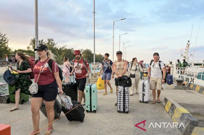 Arus kunjungan wisatawan di Gili Tramena melonjak