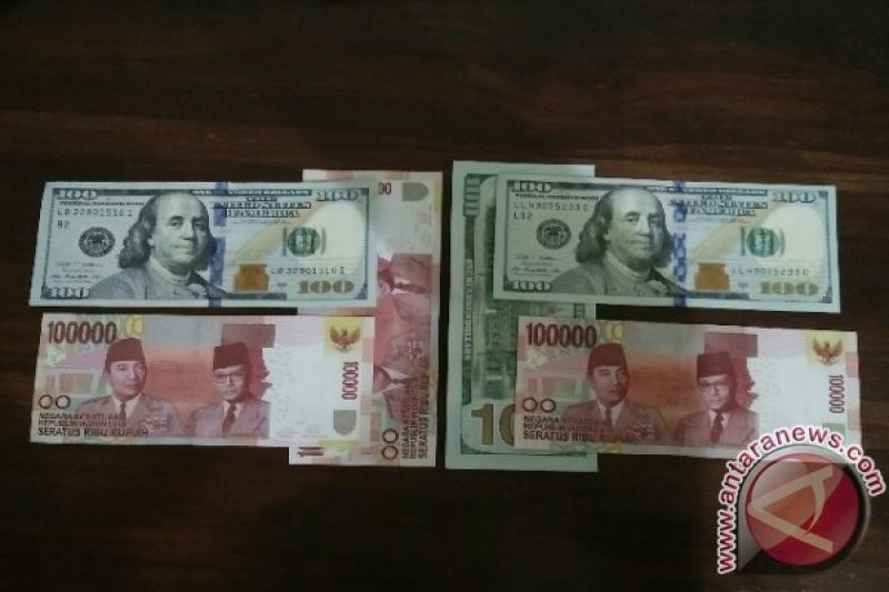 Rupiah menguat seiring pasar tunggu pidato Powell