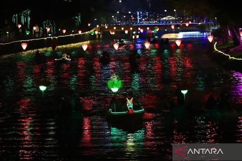 Pemkot Surabaya kembangkan transportasi air atasi kemacetan  