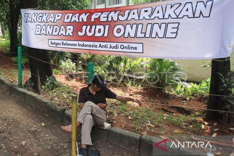 kriminal-kemarin-asn-terlibat-judi-online-hingga-nomor-polsek-diretas