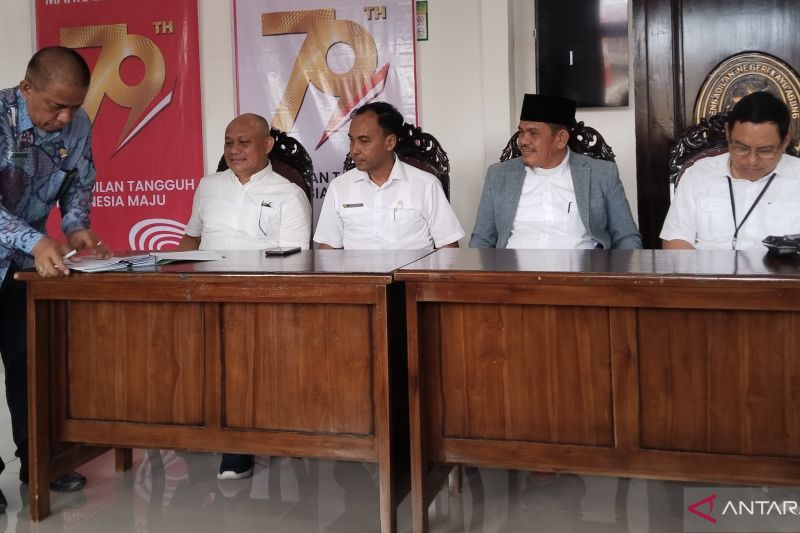 Hutama Karya ganti rugi 69 hektare lahan PTPN I Reg 7 Rp64 miliar