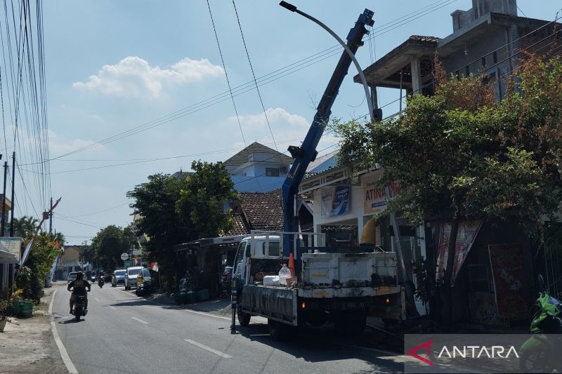 Pemkab Kudus tambah 927 LPJU untuk kenyamanan pengguna jalan