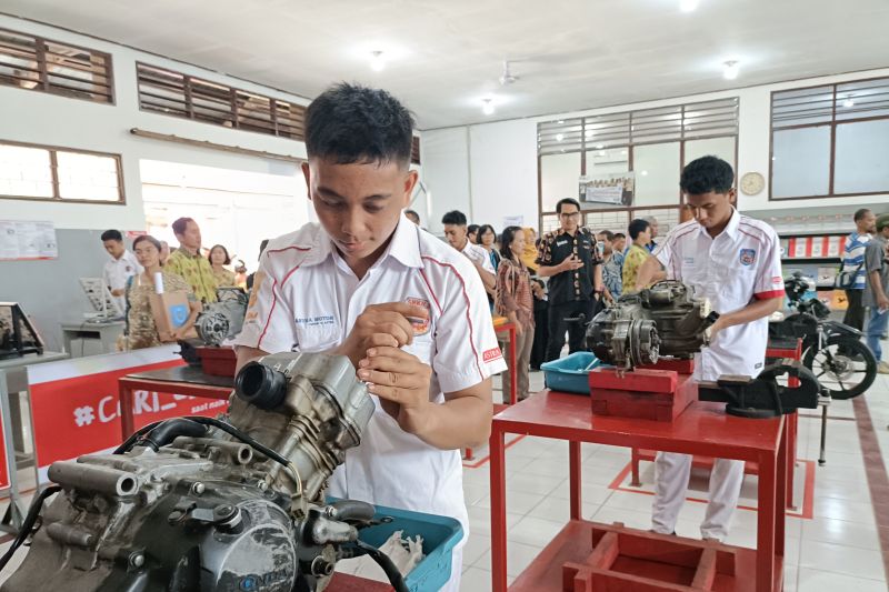 Menyiapkan tenaga kerja terampil di Jayapura