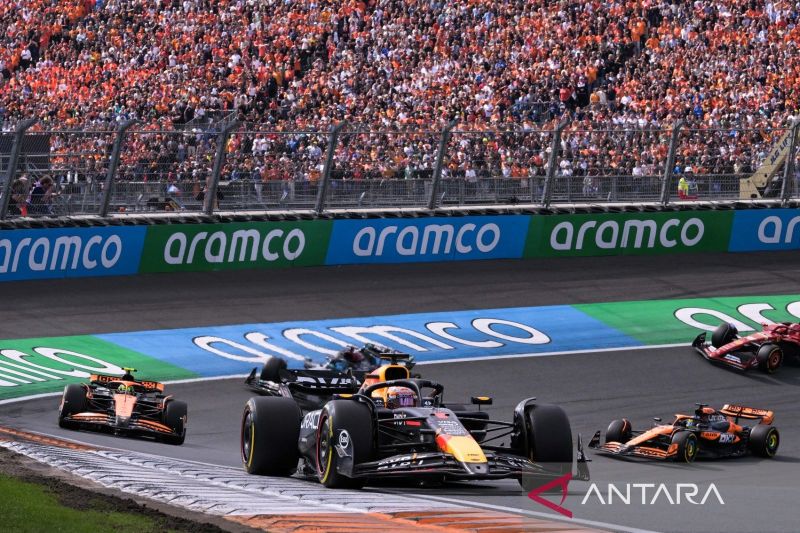 Verstappen sebut mobilnya tak cukup cepat saat kalah dari Norris