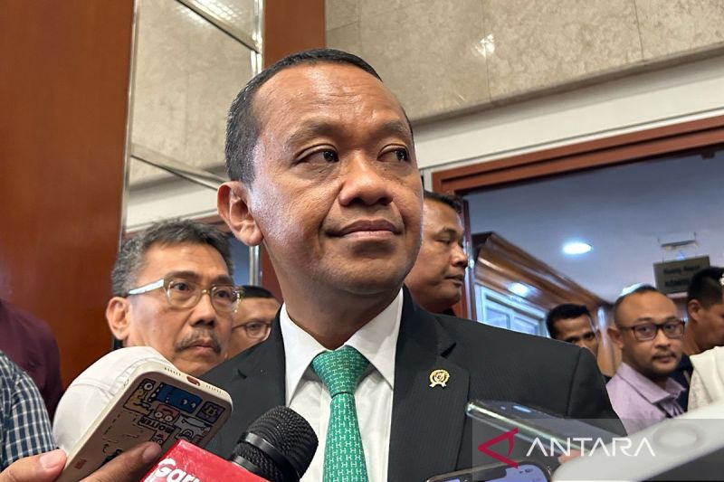 Menteri Bahlil evaluasi perizinan guna tingkatkan investasi hulu migas