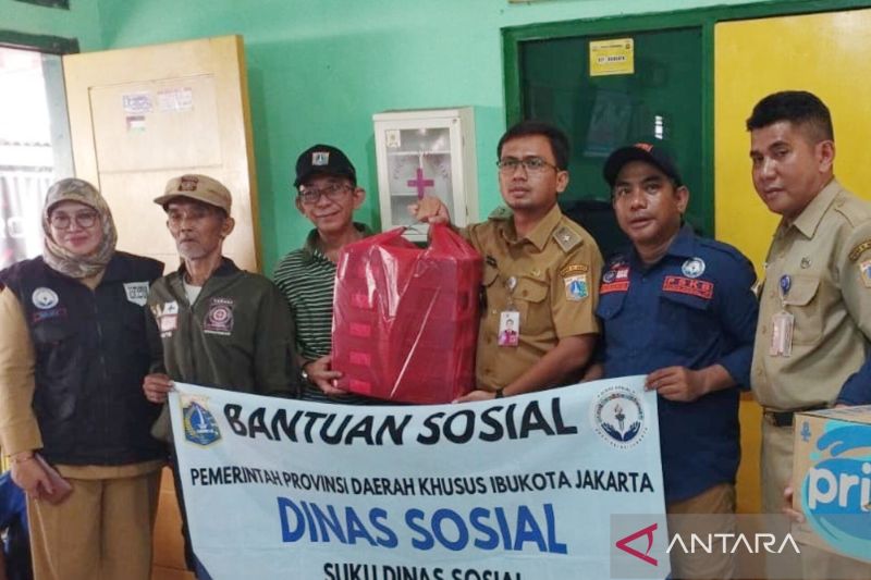 Jakpus distribusikan bantuan kepada korban kebakaran di Kebon Kosong