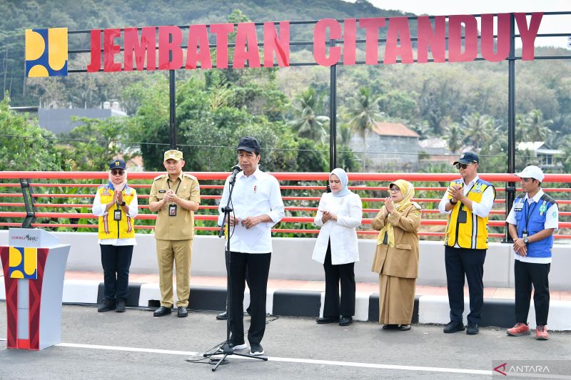 Ekonom ingin pemda proaktif manfaatkan pembangunan infrastruktur