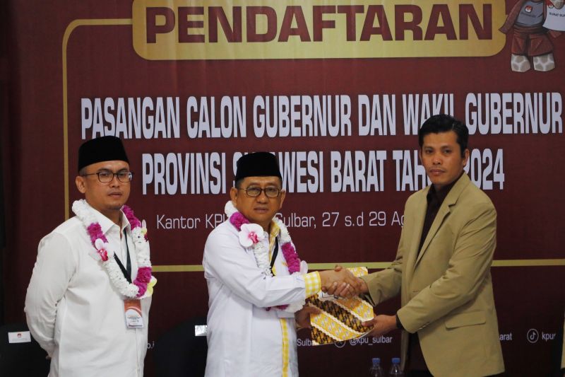 Profil Arwan Aras, cawagub Partai Golkar dalam Pilkada Sulbar 2024