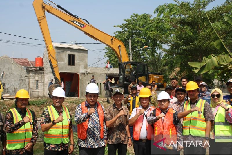 Pemkab Bekasi bangun kolam retensi untuk mencegah banjir