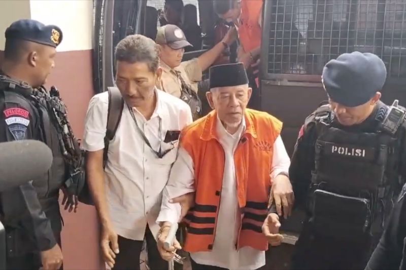 Mantan Gubernur Malut dituntut 9 tahun penjara