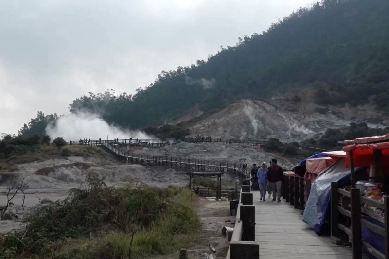 Kemenko PMK siap bersihkan Gunung Prau bersama 200 relawan