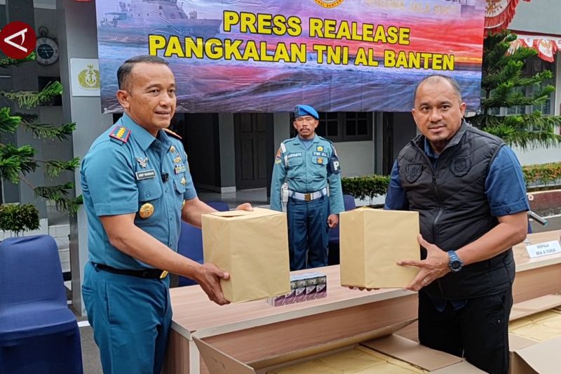 Lanal Banten gagalkan penyelundupan jutaan batang rokok ilegal