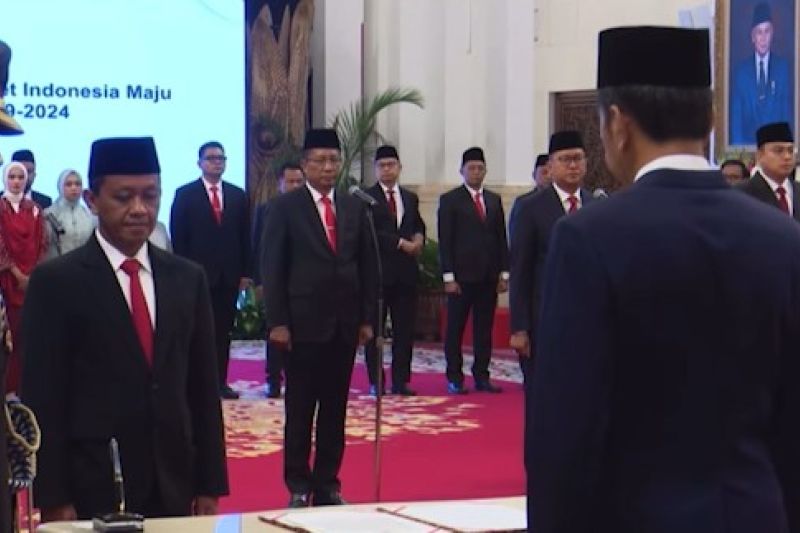 Jokowi minta Bahlil optimalkan potensi & produksi SDA di Kemen ESDM