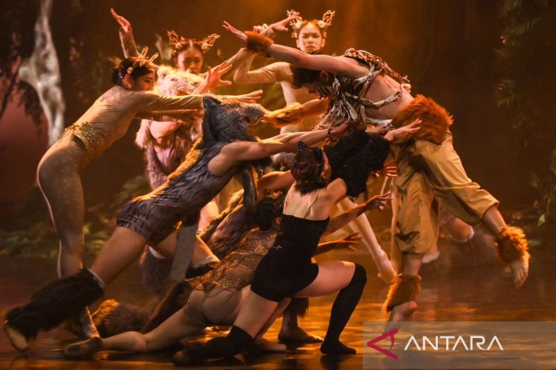 Pementasan tari "The Jungle Book Dance Concert" di Taman Ismail Marzuki