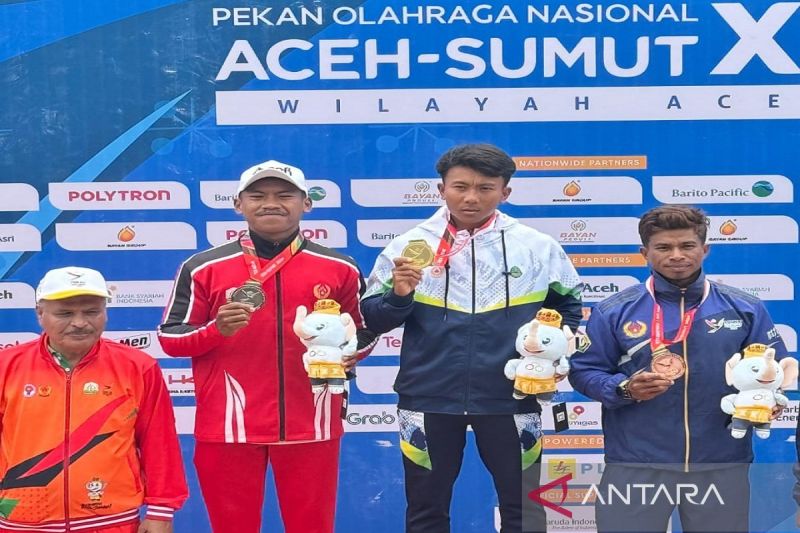 Dayung - Burhan sumbang medali pertama PON XXI bagi Sultra