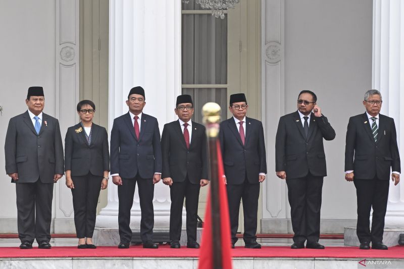 Syarat dan larangan untuk menjadi menteri di Indonesia