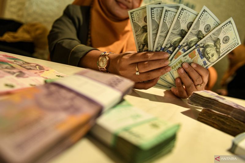 rupiah-diperkirakan-melemah-karena-data-perekonomian-china-kurang-baik