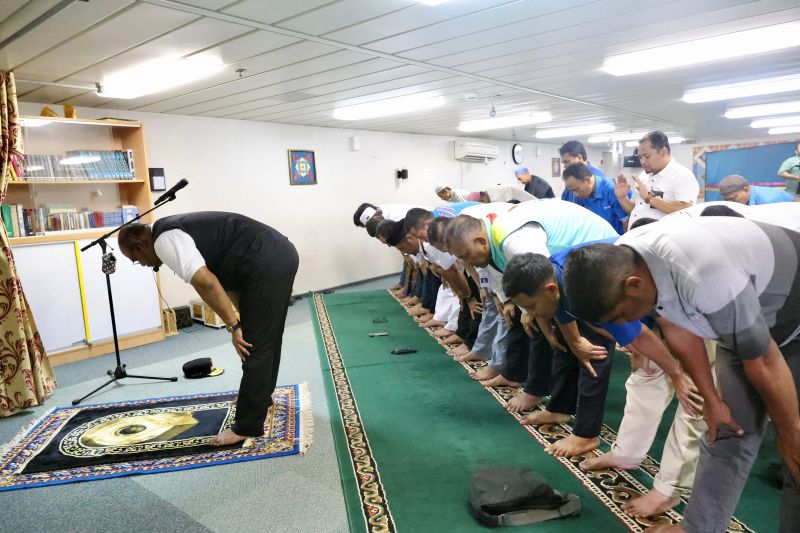 7 adab utama imam dalam shalat berjamaah agar ibadah sah