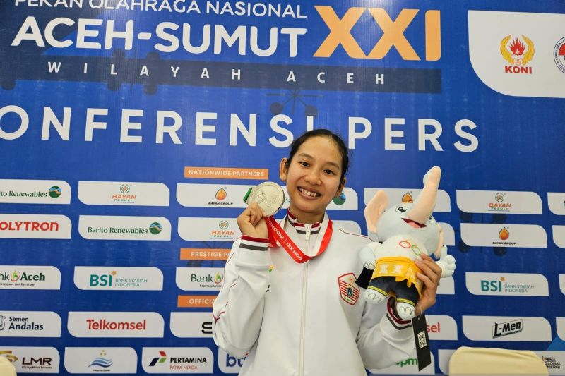 Shafira pernah geluti rugby sebelum kembali ke angkat besi