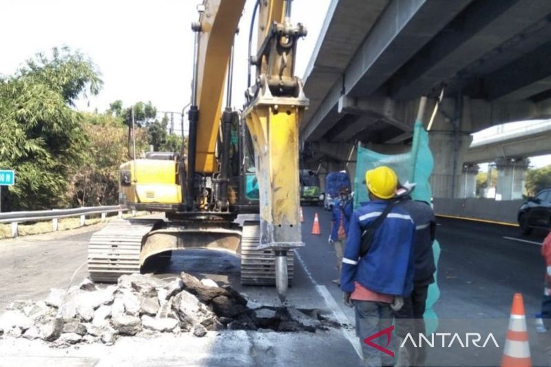 Jasamarga Transjawa rekonstruksi jembatan-jalan Tol Jakarta-Cikampek