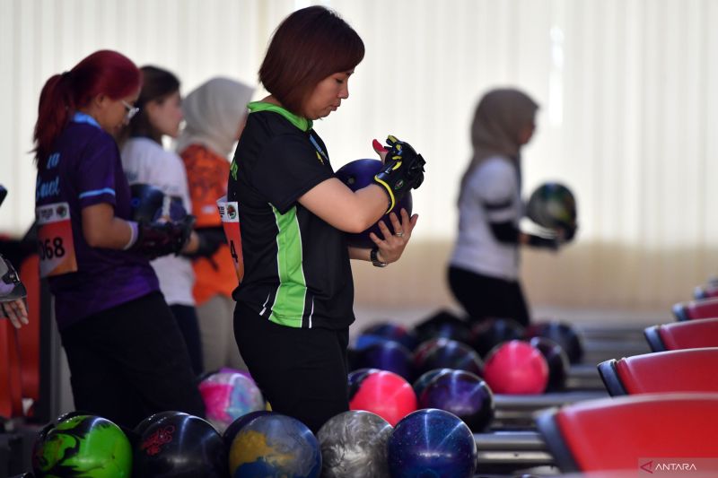 Boling - Jatim dan Jakarta bertarung sengit menuju empat besar tunggal putri