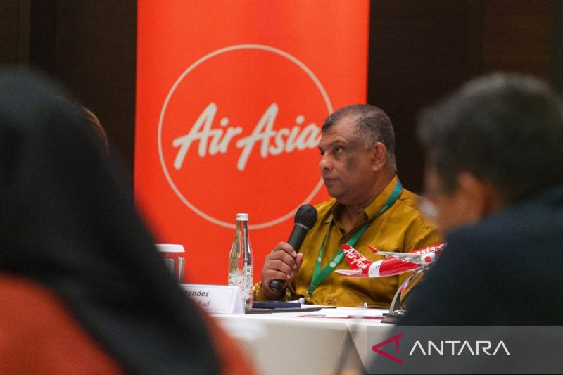 Pemerintah tampung usulan bos AirAsia terkait mahalnya tiket pesawat