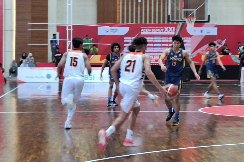 Basket - Tim putra Jakarta susul tim putri melaju ke babak final