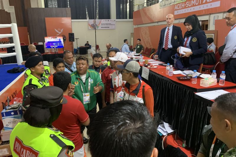 Pelatih DKI Jakarta protes pengunduran jadwal semifinal muaythai