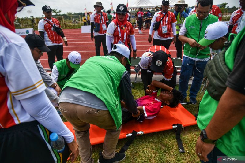langkah-pertolongan-pertama-untuk-orang-pingsan