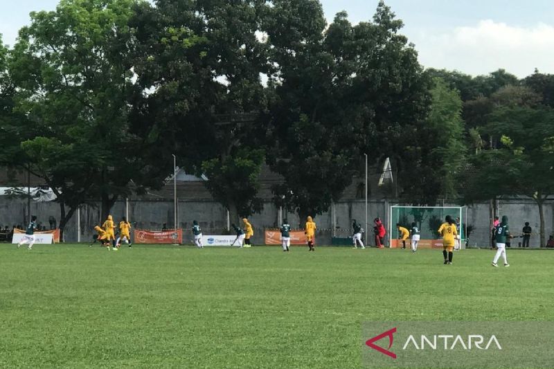 Hoki outdoor putri Sumut tampil maksimal untuk bungkam Jawa Timur 4-0