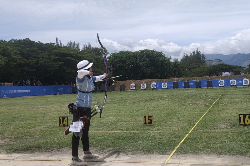 Dua srikandi Indonesia bertemu dalam final panahan recurve putri
