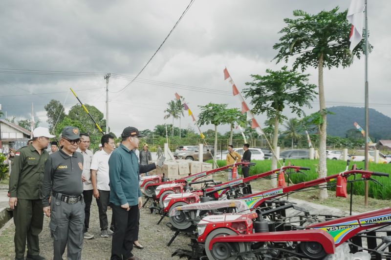 Pemprov Bengkulu distribusikan 1.118 alsintan akselerasi produktivitas