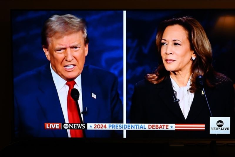 Pakar: Trump kalah tenang, Harris unggul dalam debat Pilpres AS